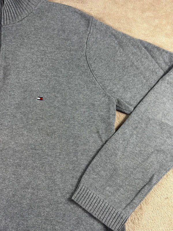Pull Tommy Hilfiger gris zippé col montant taille S – Tommy Hilfiger – taille S 2