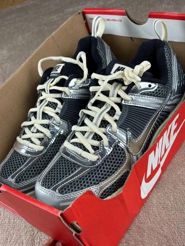 Nike Vomero 5 Iron Grey Chrome - Taille 38.5 – Nike – taille 38.5 3
