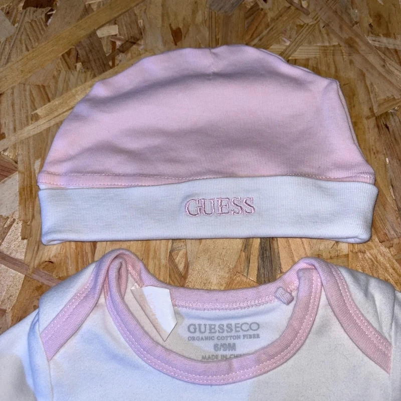 Ensemble 3 pièces Guess pour petite fille, taille 6-9 mois (100% coton bio). – GUESS – taille 6-9 mois / 68 cm 4