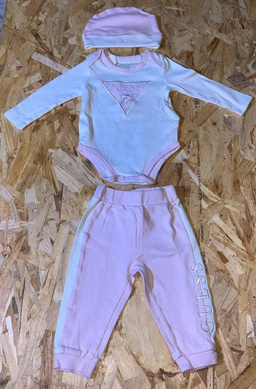 Ensemble 3 pièces Guess pour petite fille, taille 6-9 mois (100% coton bio).