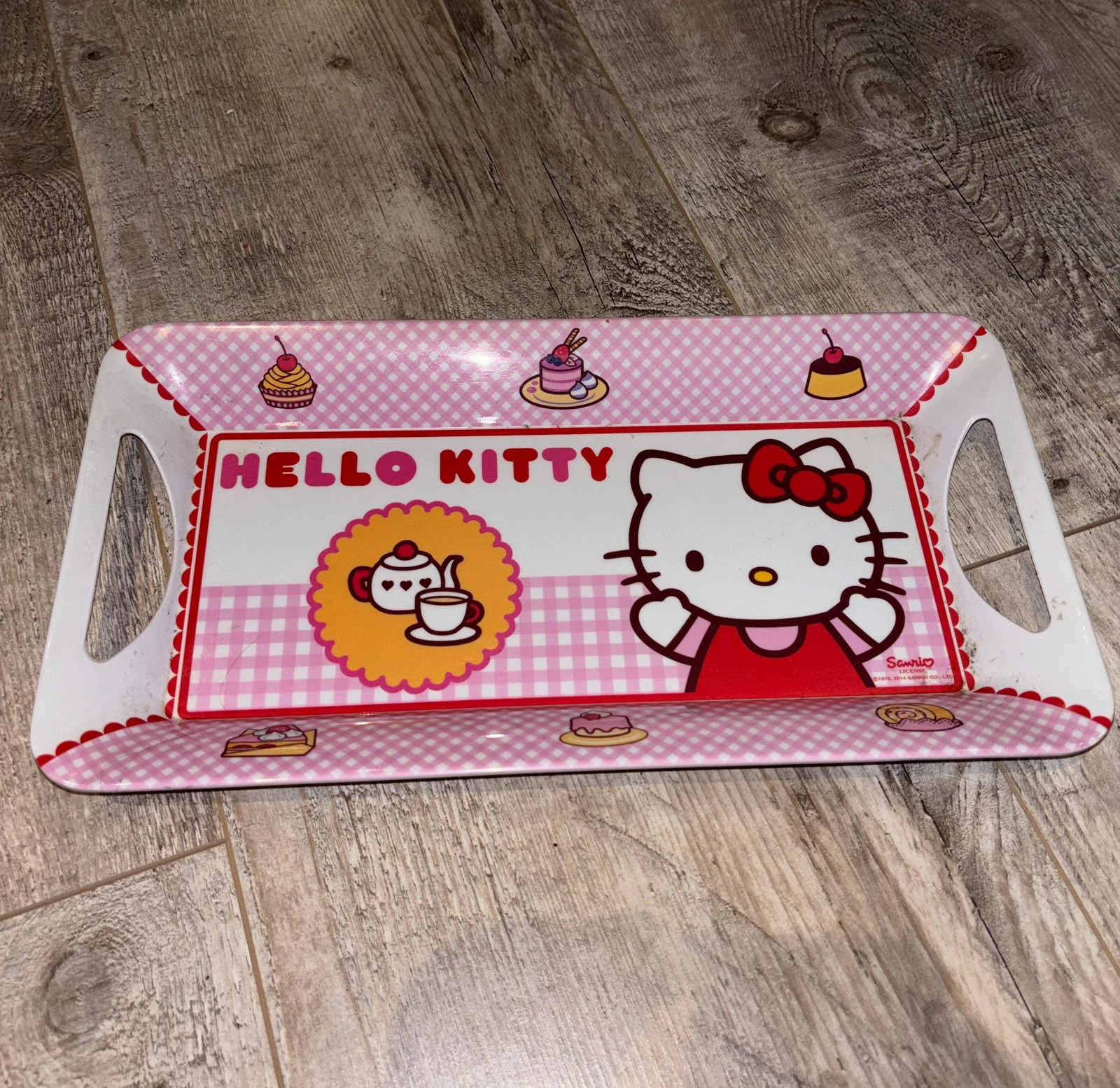 Plateau hello kitty