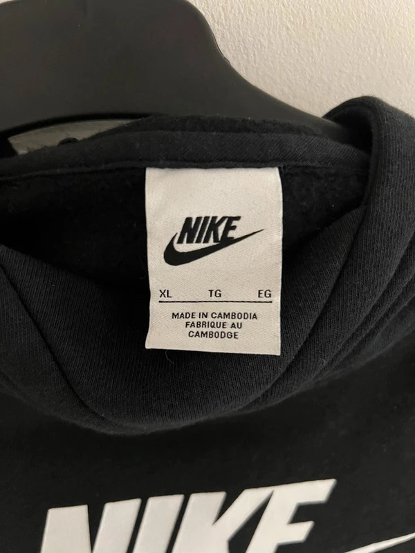 Sweat à capuche Nike noir – Nike – taille 13 ans 3