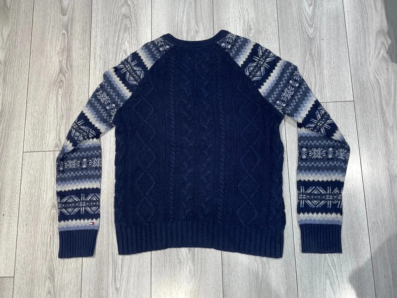 Pull Tommy Hilfiger maille torsadée motifs hivernaux – Tommy Hilfiger – taille S 3