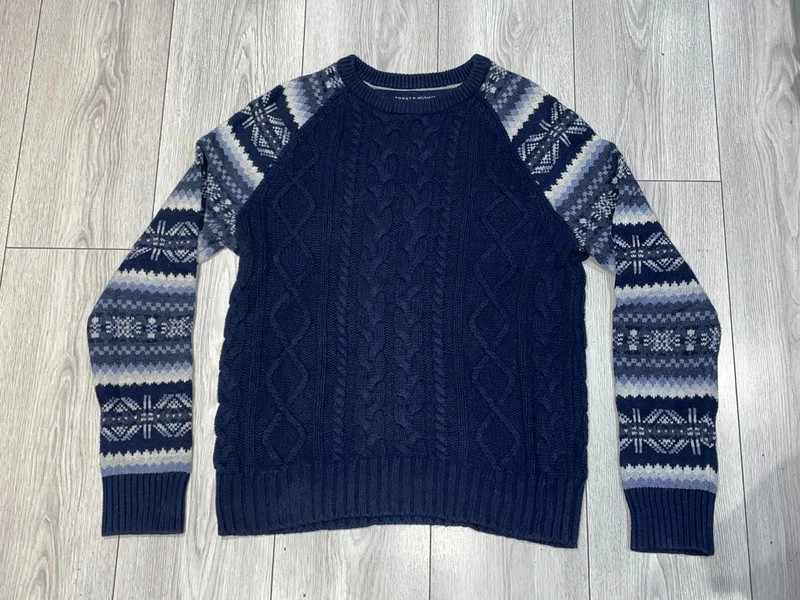 Pull Tommy Hilfiger maille torsadée motifs hivernaux