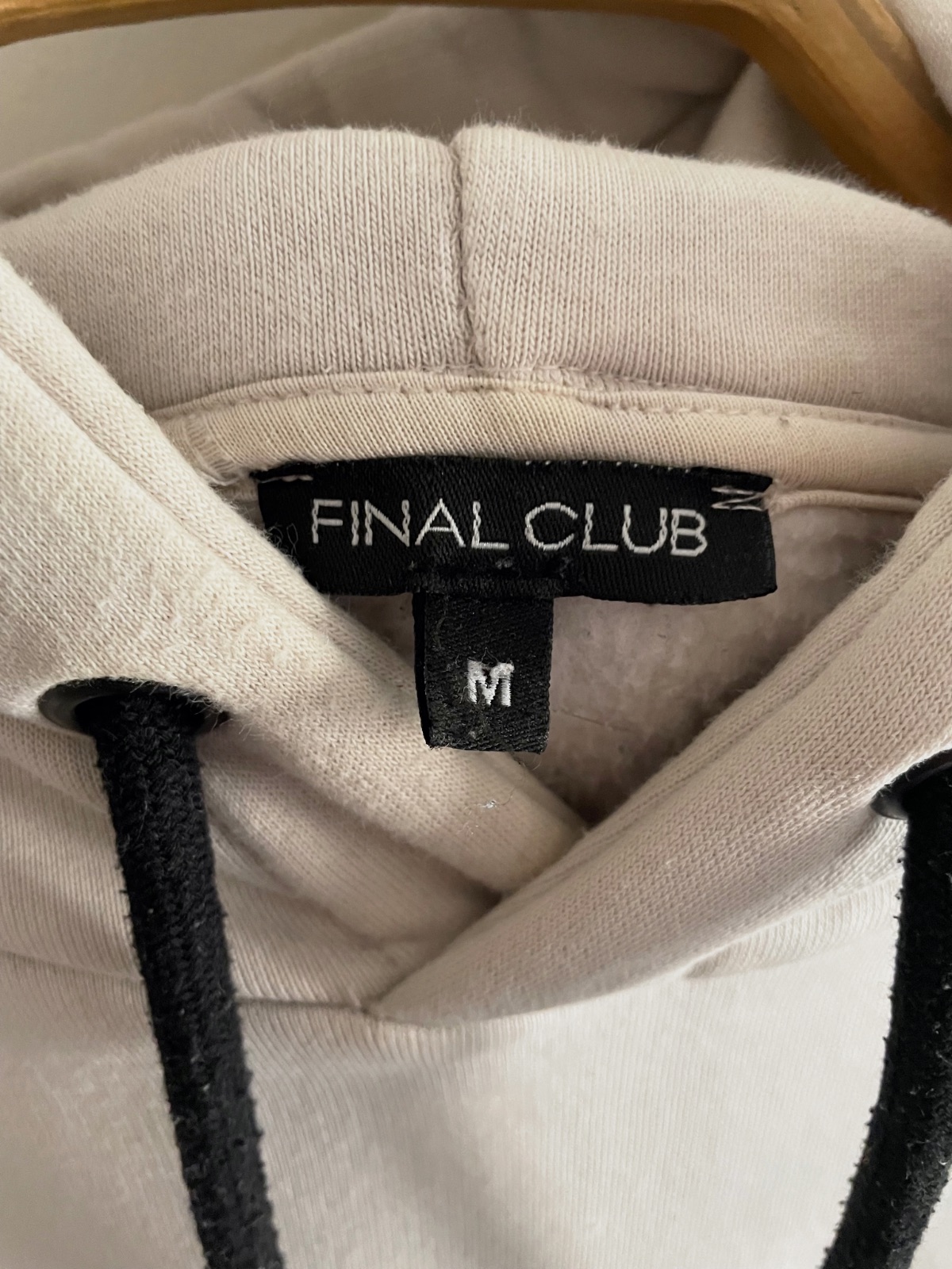 Sweat à capuche Final Club blanc et noir – Final Club – taille M 4