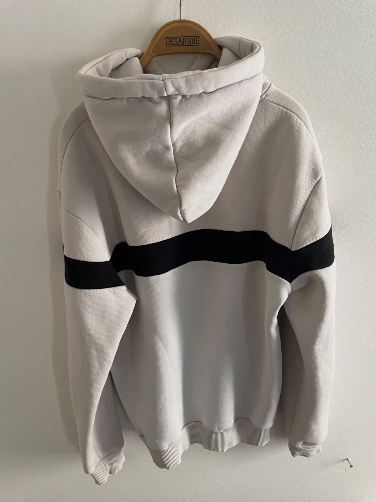 Sweat à capuche Final Club blanc et noir – Final Club – taille M 3