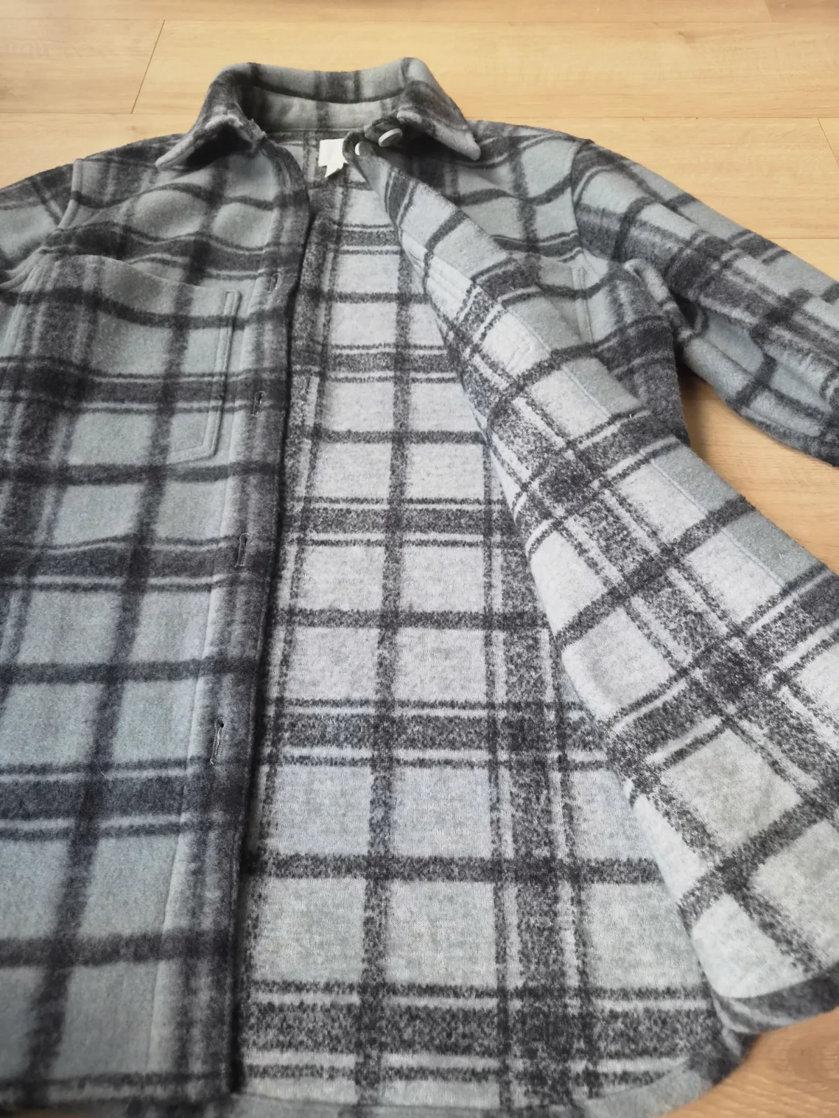Surchemise à carreaux gris et noir – H&M – taille S 3