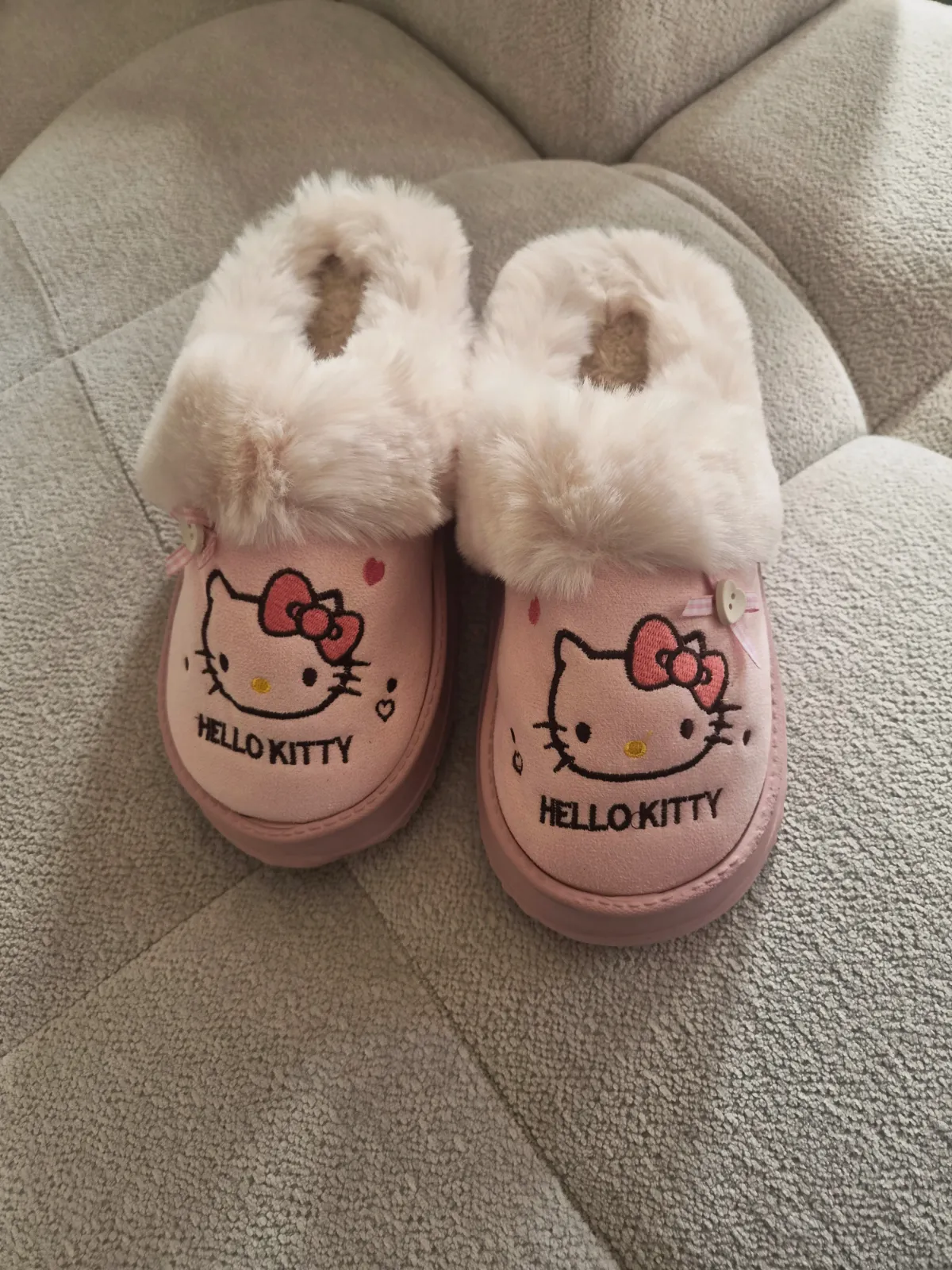 Chaussons douillet rose Hello Kitty Sanrio – Hello kitty – taille EU 39 2