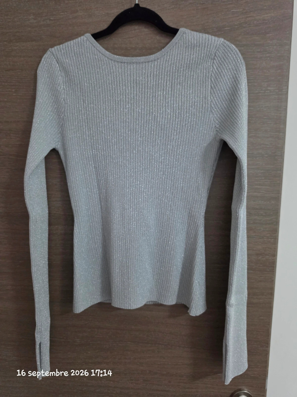 Pull dos nu gris argenté pailleté – Neuf avec étiquette – PrettyLittleThing – taille L / 40 / 12 2