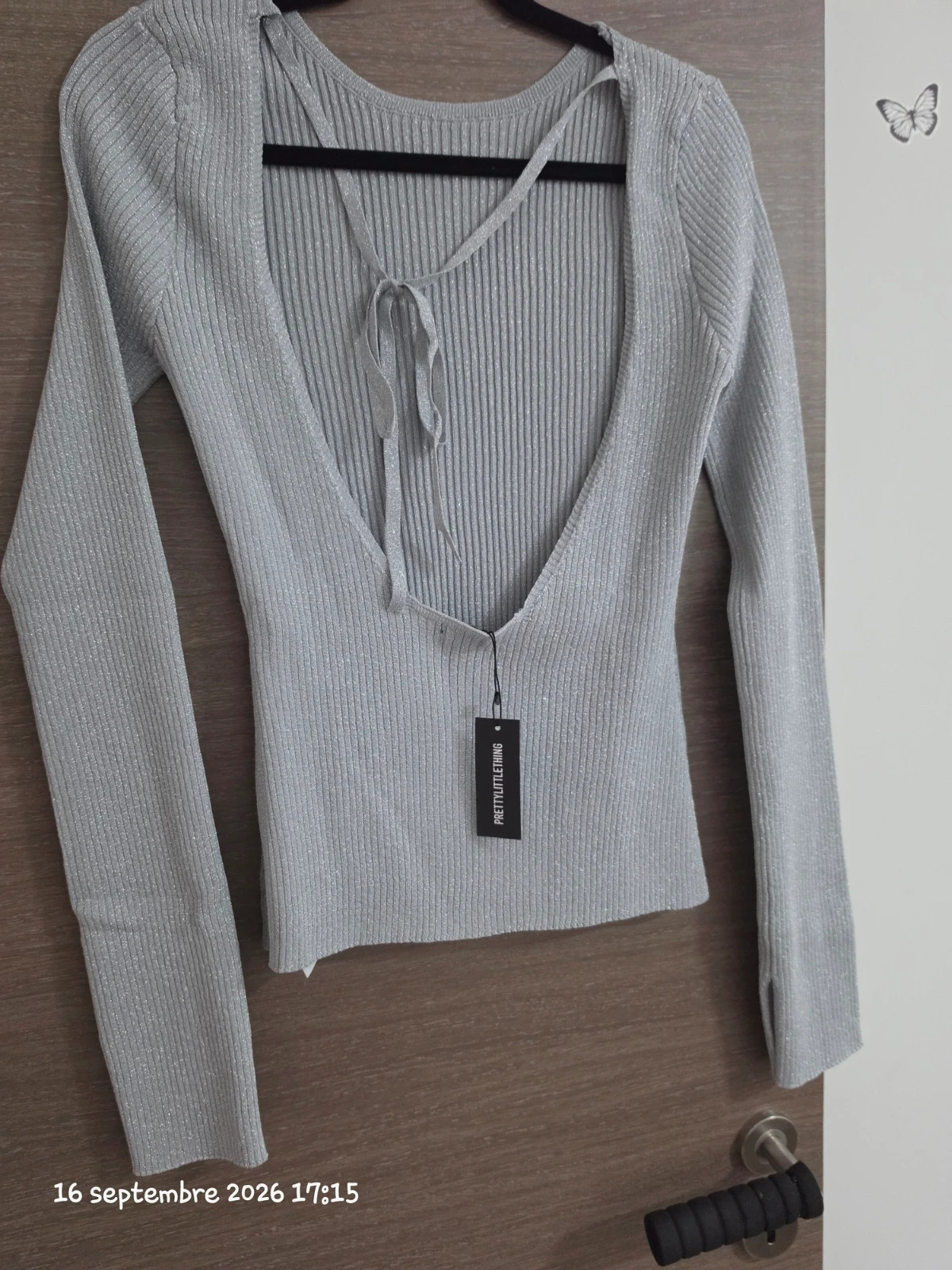Pull dos nu gris argenté pailleté – Neuf avec étiquette