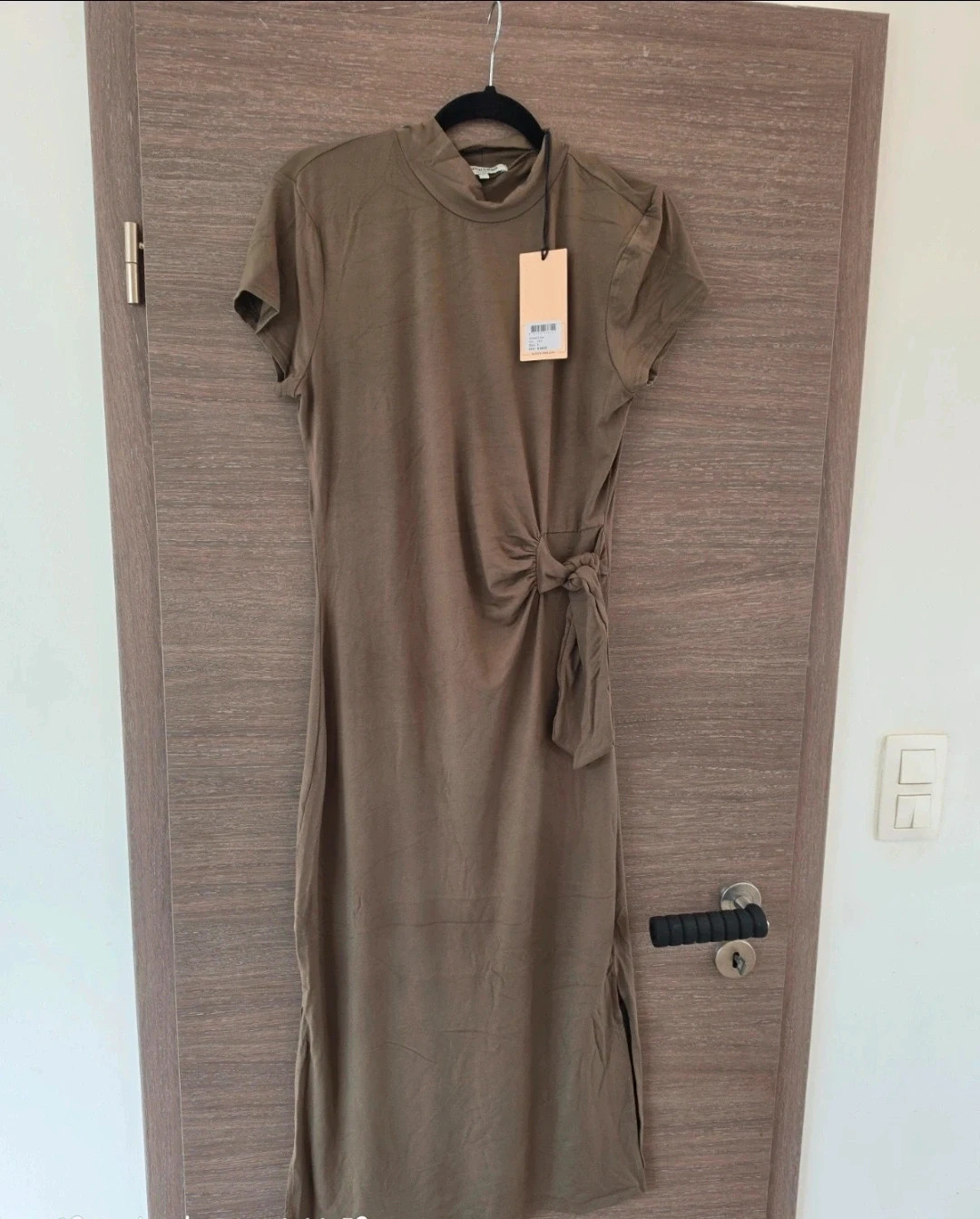 Neuf avec étiquette – Robe Midi / Longue Scotch & Soda Draperie & Nœud (Taille L)