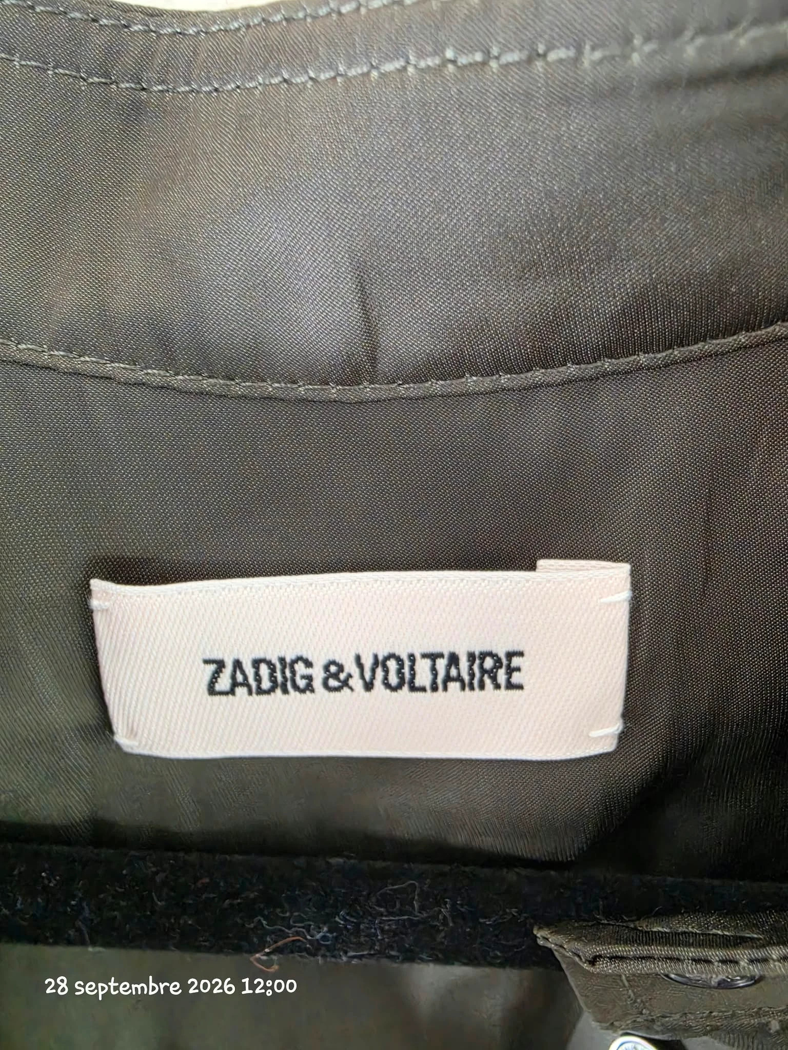 Robe courte en satin Zadig & Voltaire – Modèle Ritchin Satin Kaki (Taille XS – Zadig & Voltaire – taille XS 3