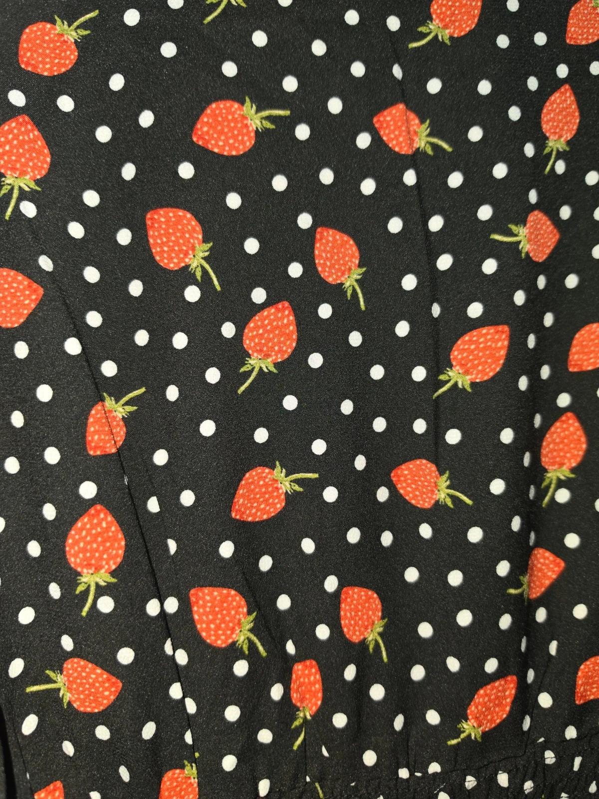 Robe longue Axara Paris noire à fraises – Taille S – Axara – taille S 5