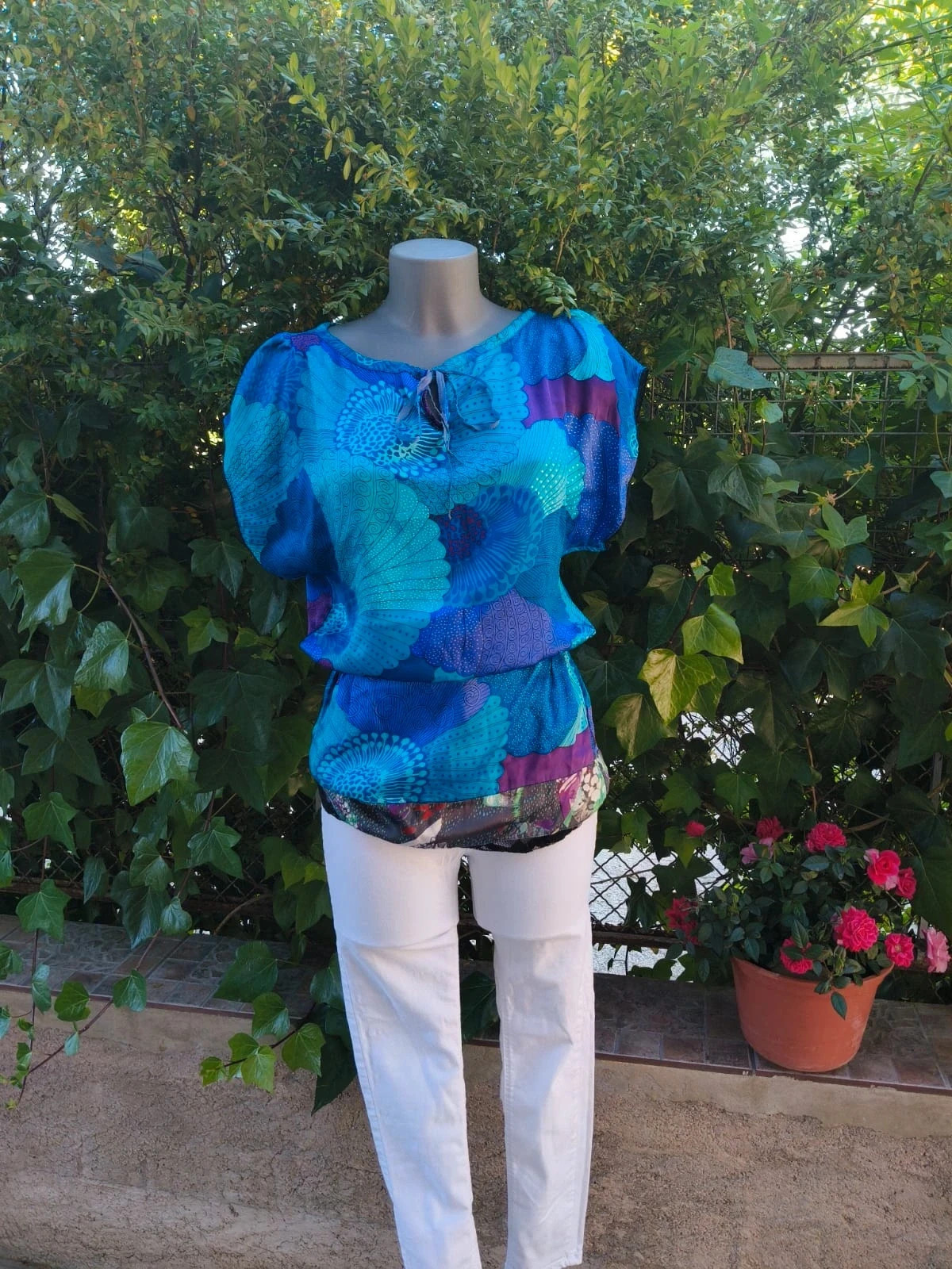 Precioso top original de la icónica marca Custo Barcelona