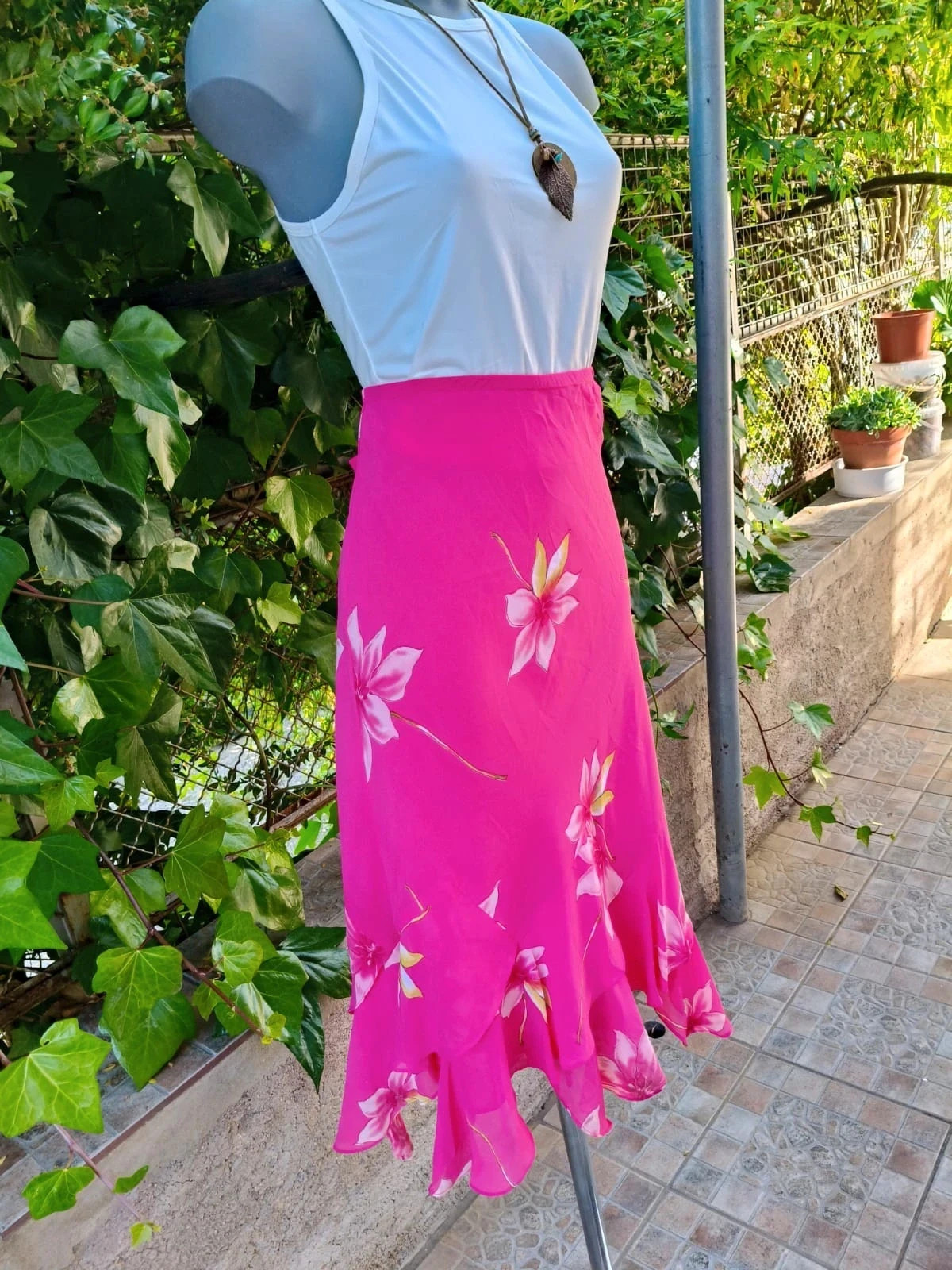 Falda Midi Floral Rosa Fucsia - Estilo Romántico/Boho 🌈 – La Boutique – taille XL / 42 / 14 4
