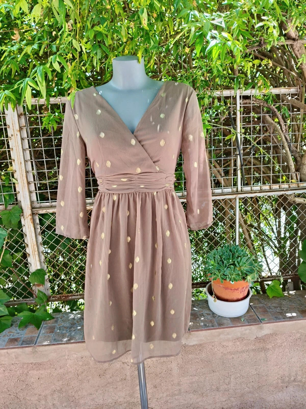 Vestido Midi Vero Moda - Lunares Dorado🌈