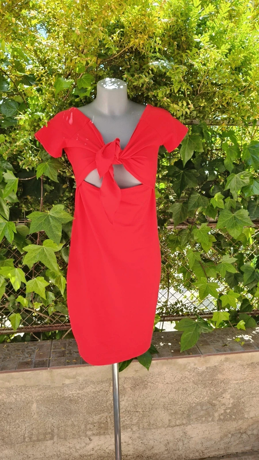 Vestido Rojo con Nudo y Cut-out - Zara 🌈 – Zara – taille L / 40 / 12 2