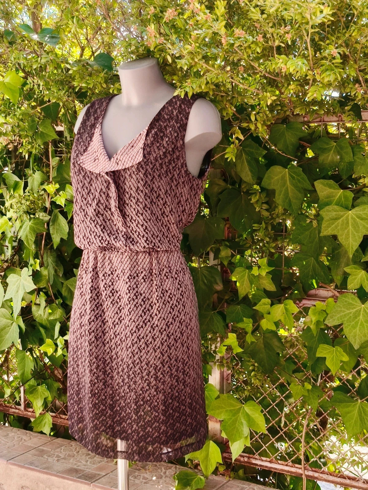 Vestido BURTON of London con estampado geométrico y cintura elástica 🌈 – BURTON of London – taille M / 38 / 10 2