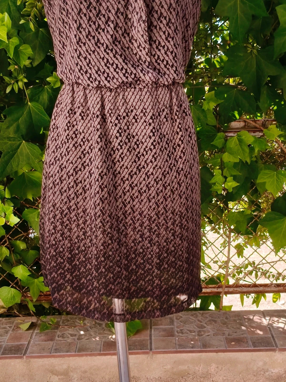 Vestido BURTON of London con estampado geométrico y cintura elástica 🌈 – BURTON of London – taille M / 38 / 10 5