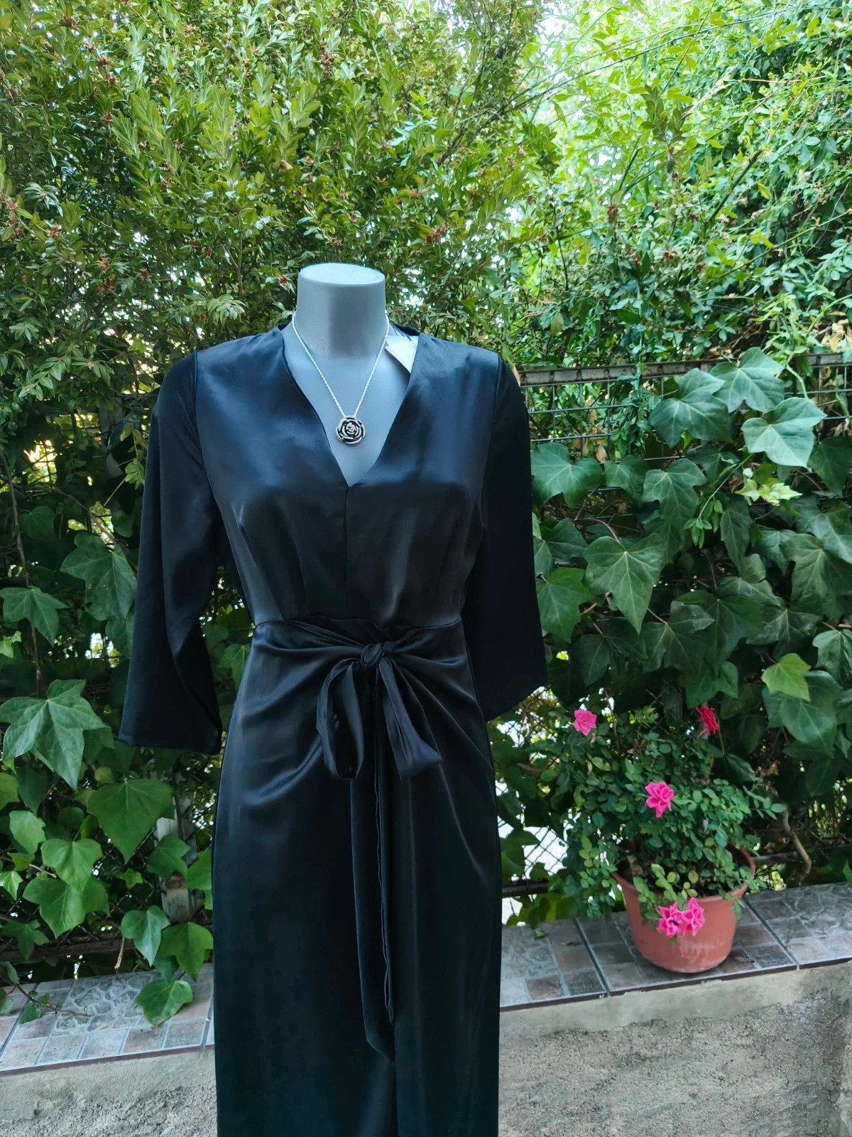 Vestido midi negro de satén con lazo 🌈 – Sazalaxa – taille S / 36 / 8 2