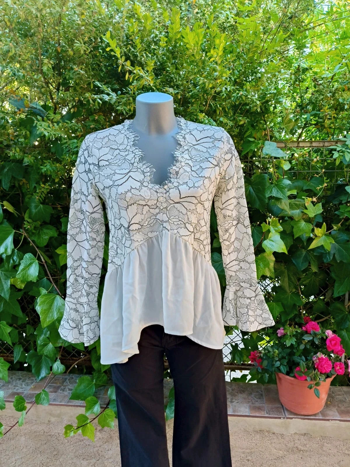 Blusa de Encaje y Gasa Romántica - Boohoo (Talla M / 38) 🌈
