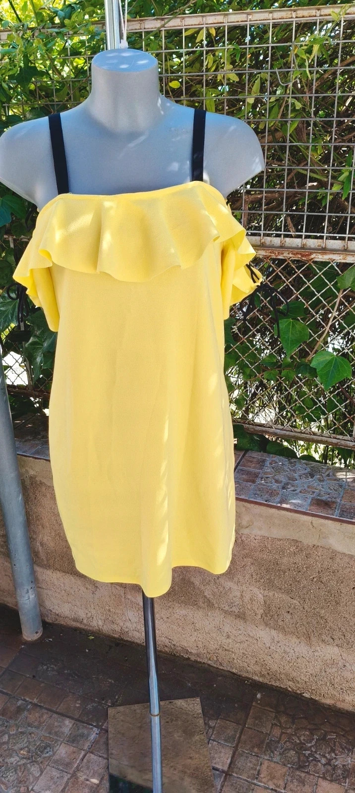 Vestido Zara Amarillo - Hombros Descubiertos y Volantes 🌈 – Zara – taille S / 36 / 8