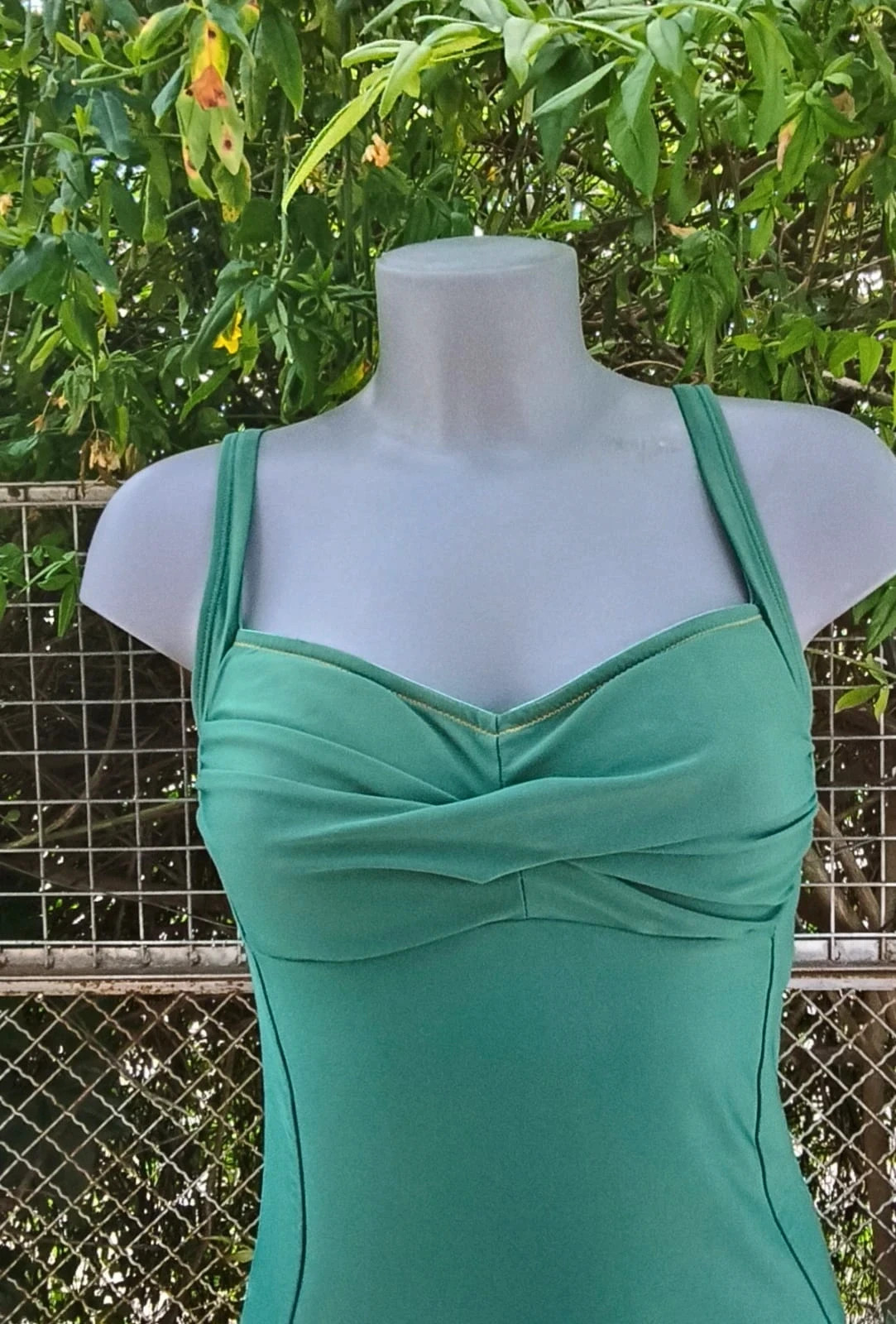 Bañador Moldeador Verde Oliva - HEMA (Talla M) 🌈 – Hema – taille M / 38 / 10 3