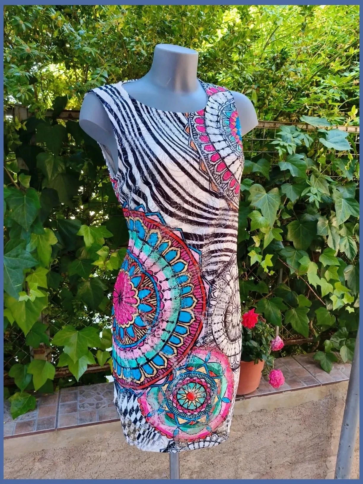 Vestido ajustado Izabel London XL con mandalas coloridas – Izabel London – taille XL / 42 / 14 4