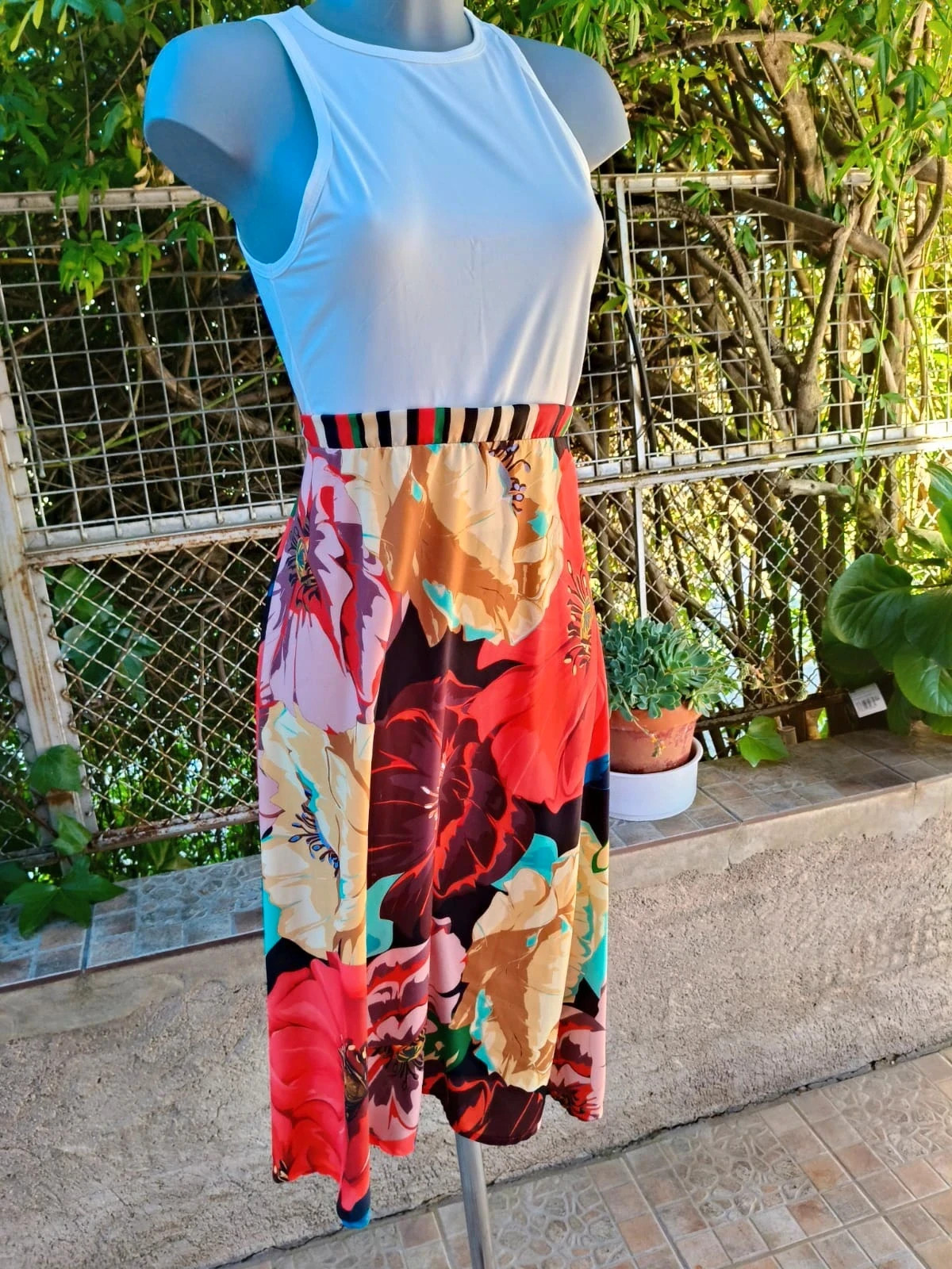 Falda Midi con Estampado Floral Vibrante 🌸 – Vintage Boutique – taille XL / 42 / 14 2