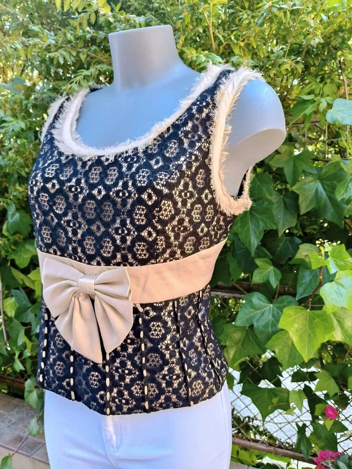 Top de encaje negro y satén beige con lazo Cabotine (Talla 44) 🌈 – Cabotine – taille XXL / 44 / 16 2