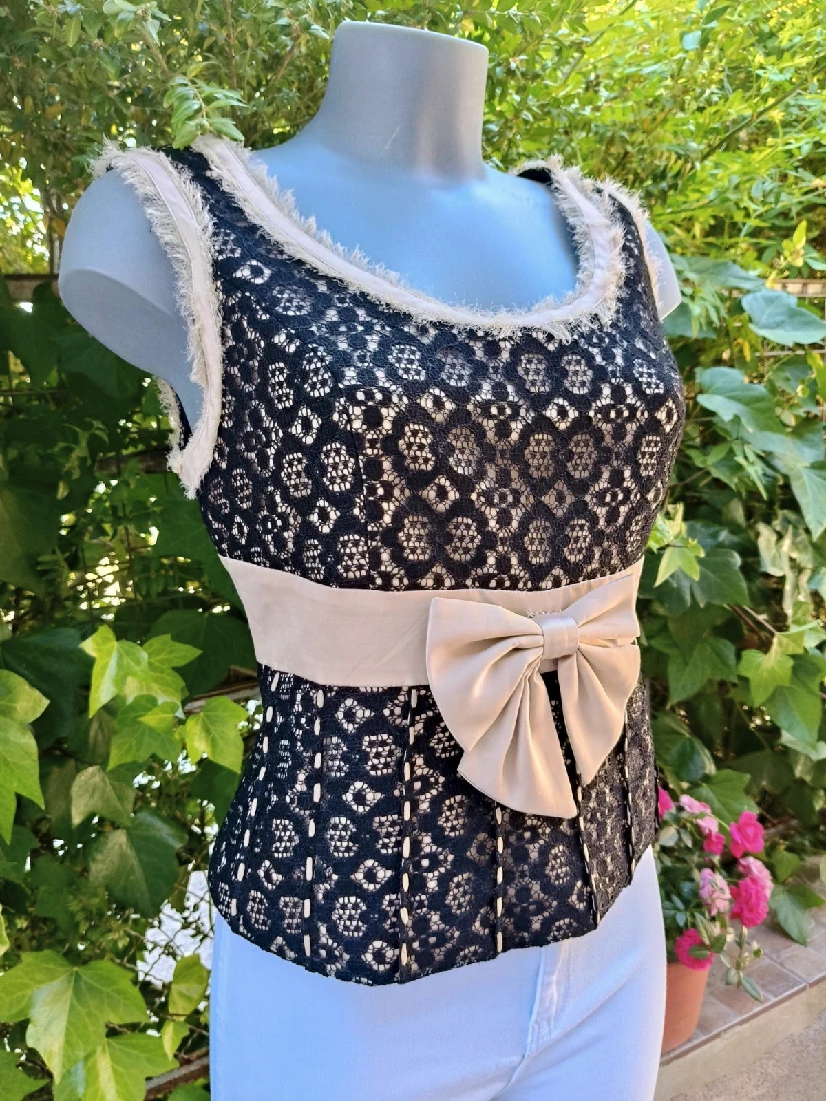 Top de encaje negro y satén beige con lazo Cabotine (Talla 44) 🌈 – Cabotine – taille XXL / 44 / 16 3