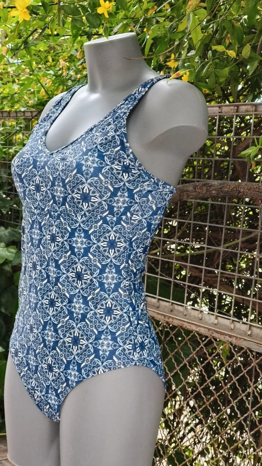 Bañador de una pieza con estampado geométrico azul 🌈 – Vintage Love – taille S / 36 / 8 5