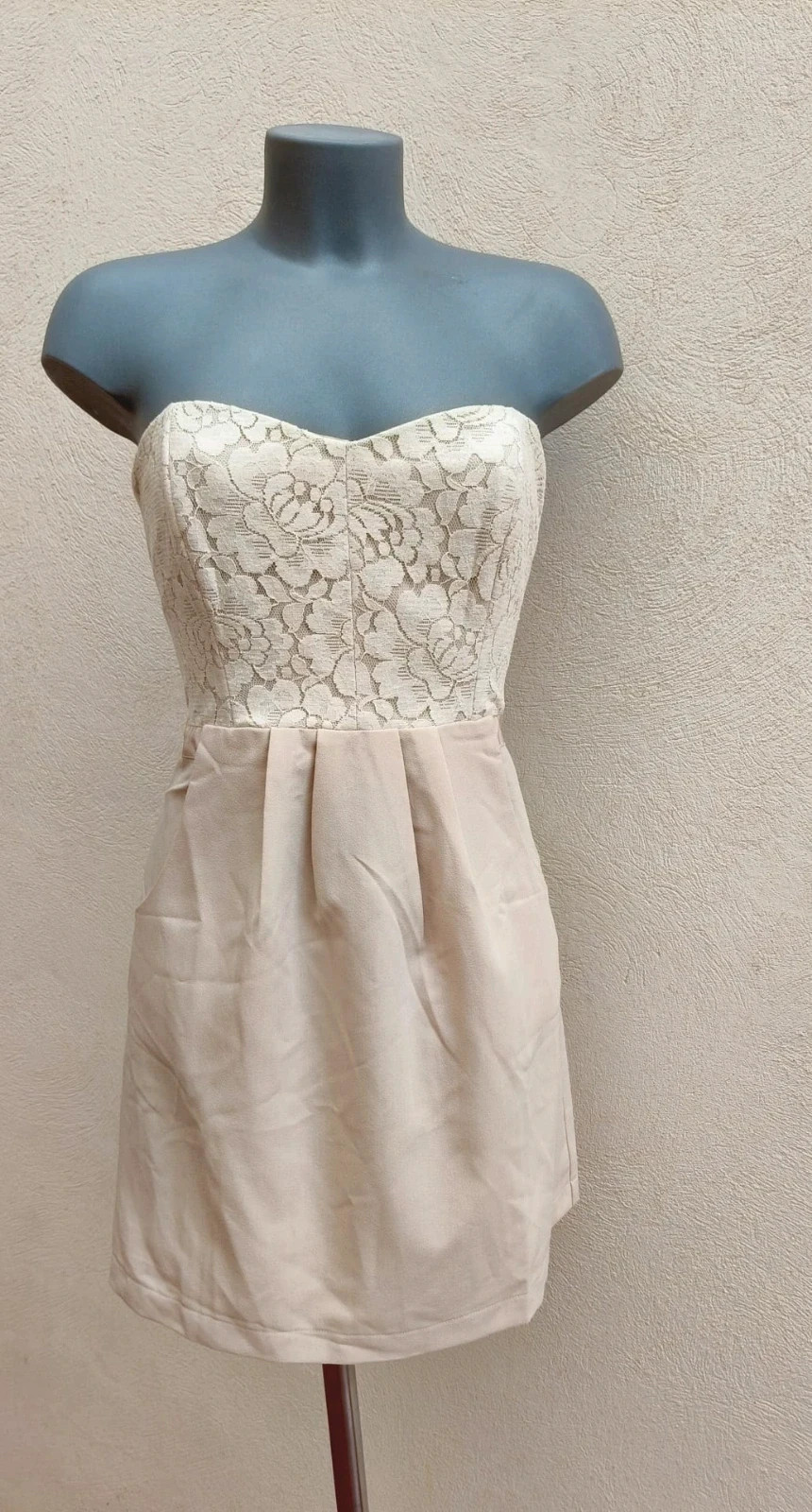Minivestido de Encaje Palabra de Honor - ICHI (Talla M) 🌈