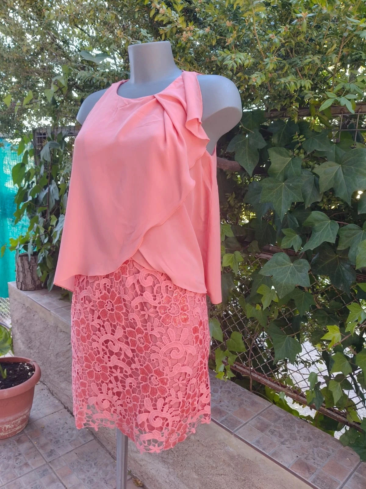 Vestido Coral con Encaje y Lentejuelas – Fórmula Joven (Talla 38)🌈 – Fórmula Joven – taille M / 38 / 10 2