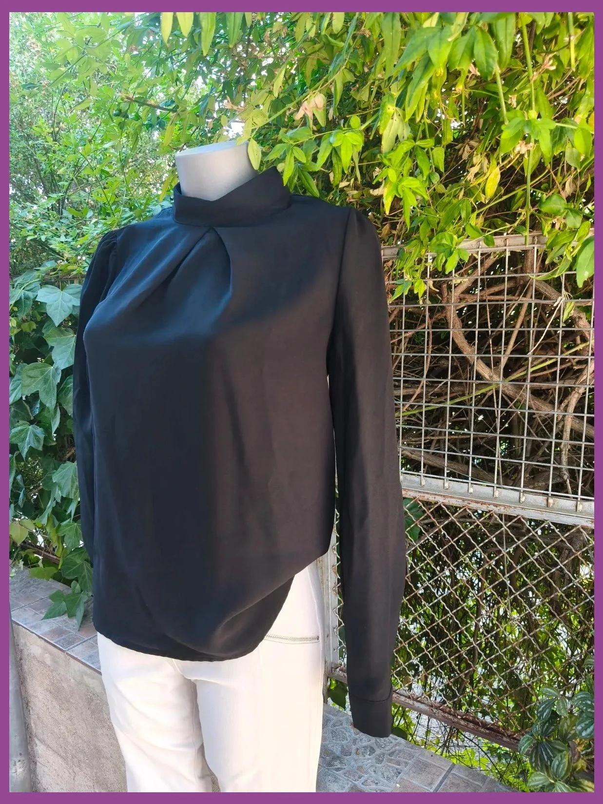 Elegante Blusa Negra de Cuello Alto y Manga Larga – La Boutique – taille S / 36 / 8 3