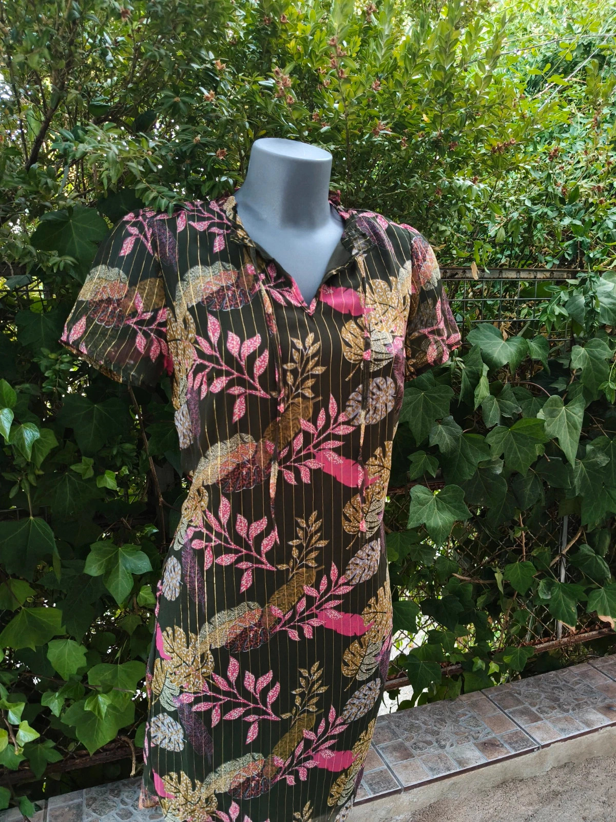 Vestido corto estampado tropical con hilos dorados 🌈 – Blancheporte – taille L / 40 / 12 2