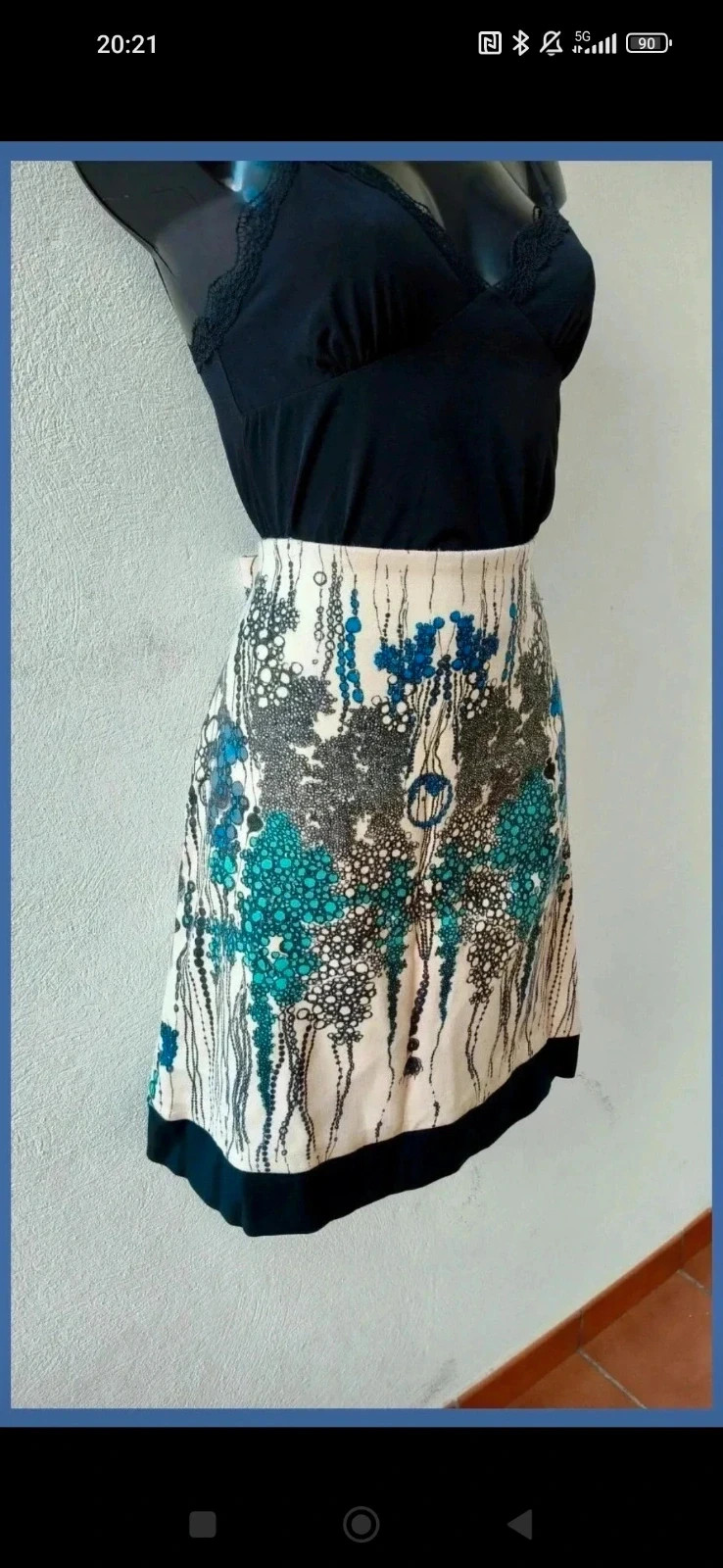 Falda estampada con bajo negro 🌈 – La Boutique – taille M / 38 / 10 2