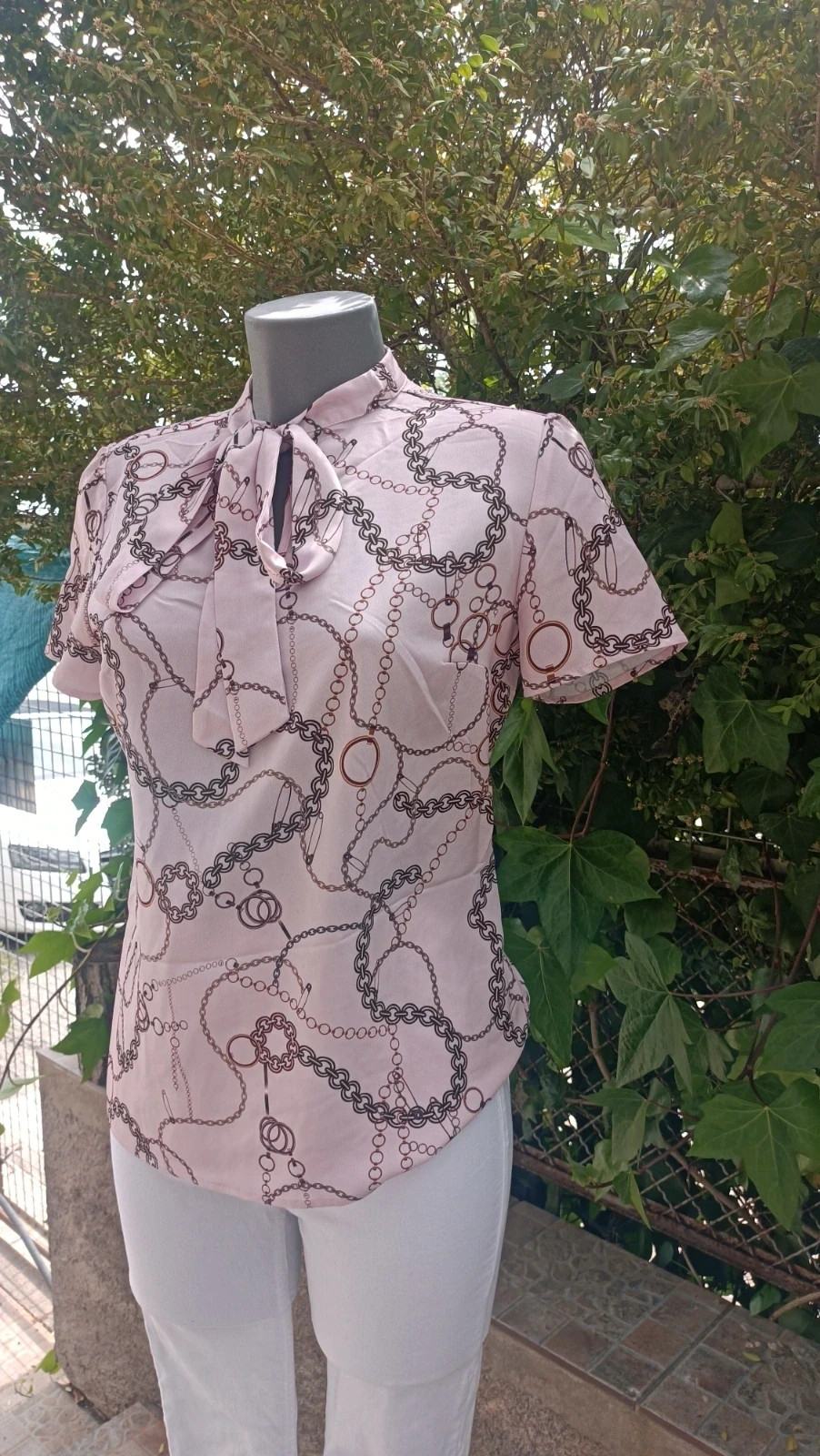 Blusa romántica rosa con estampado de cadenas – Mohito 🌈 – Mohito – taille S / 36 / 8 3