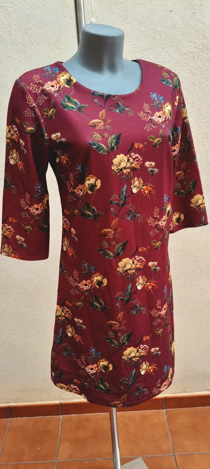 Vestido corto granate floral, manga 3/4 🌈 – La Boutique – taille L / 40 / 12 2