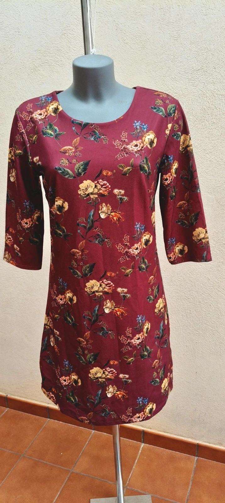 Vestido corto granate floral, manga 3/4 🌈 – La Boutique – taille L / 40 / 12