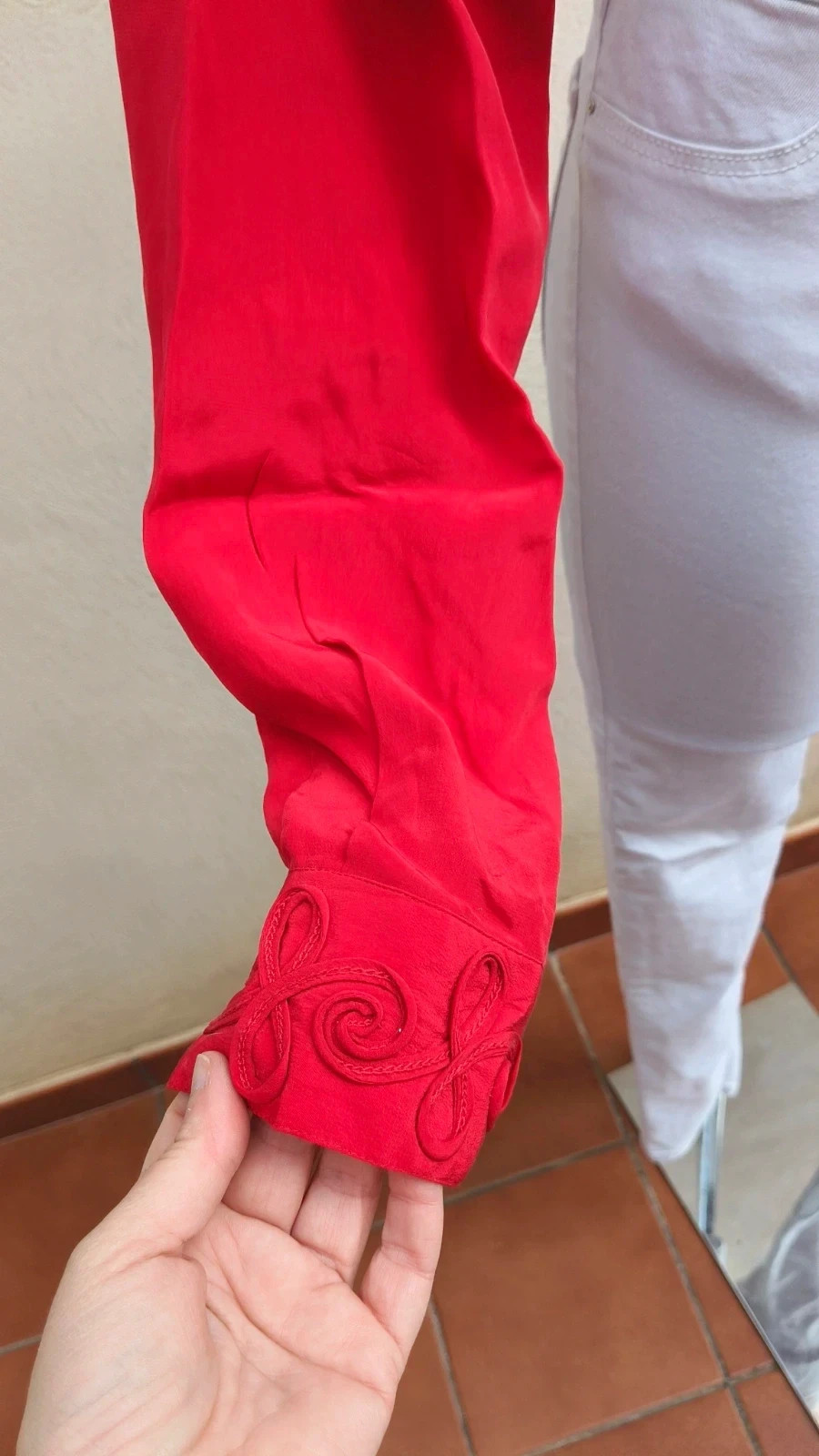 Camisa Roja Vintage con Bordados Soutache en Cuello y Puños 😍 – Vintage Boutique – taille L / 40 / 12 5