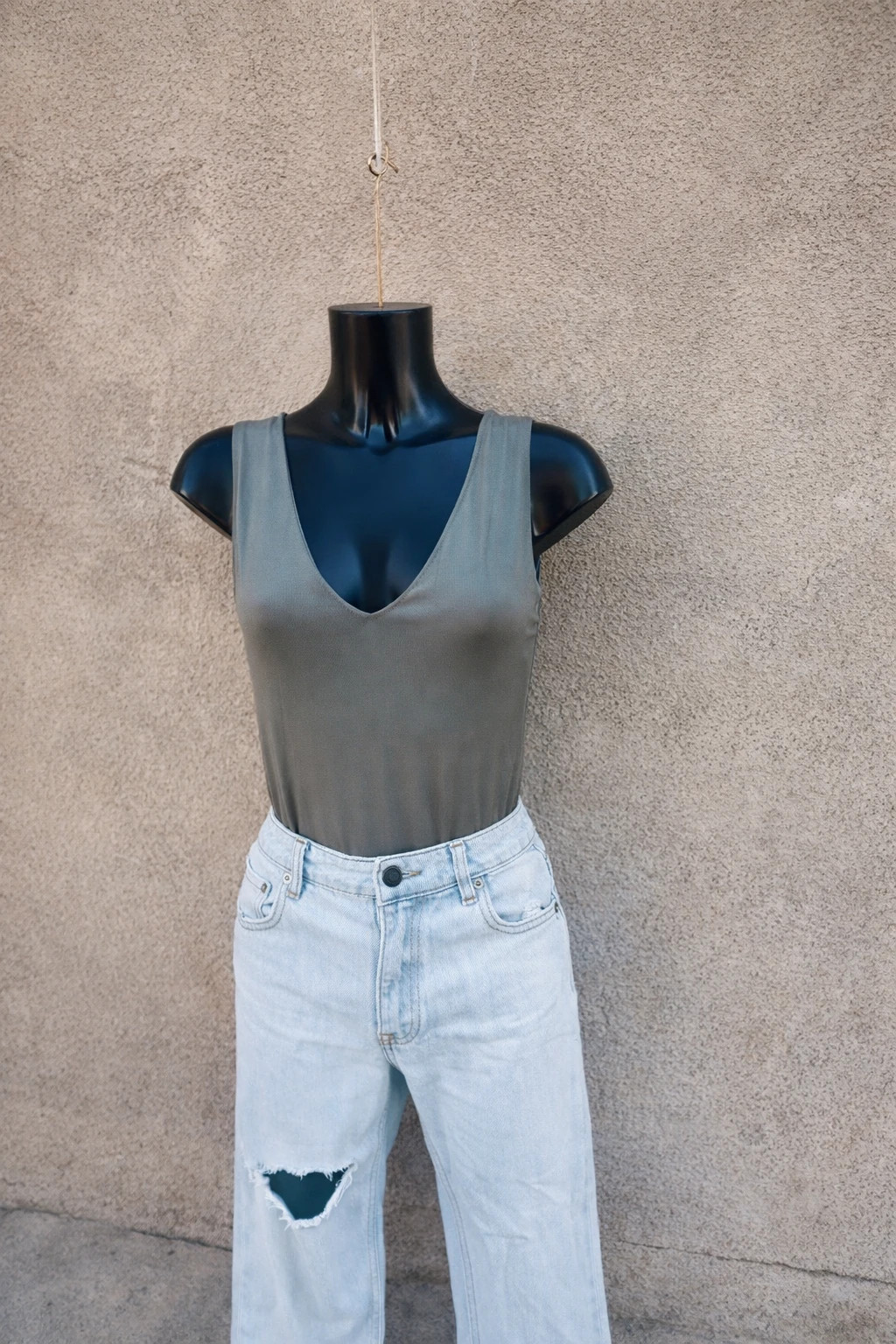 Body verde caqui con escote en V 🌈 – Zara – taille XL / 42 / 14 2