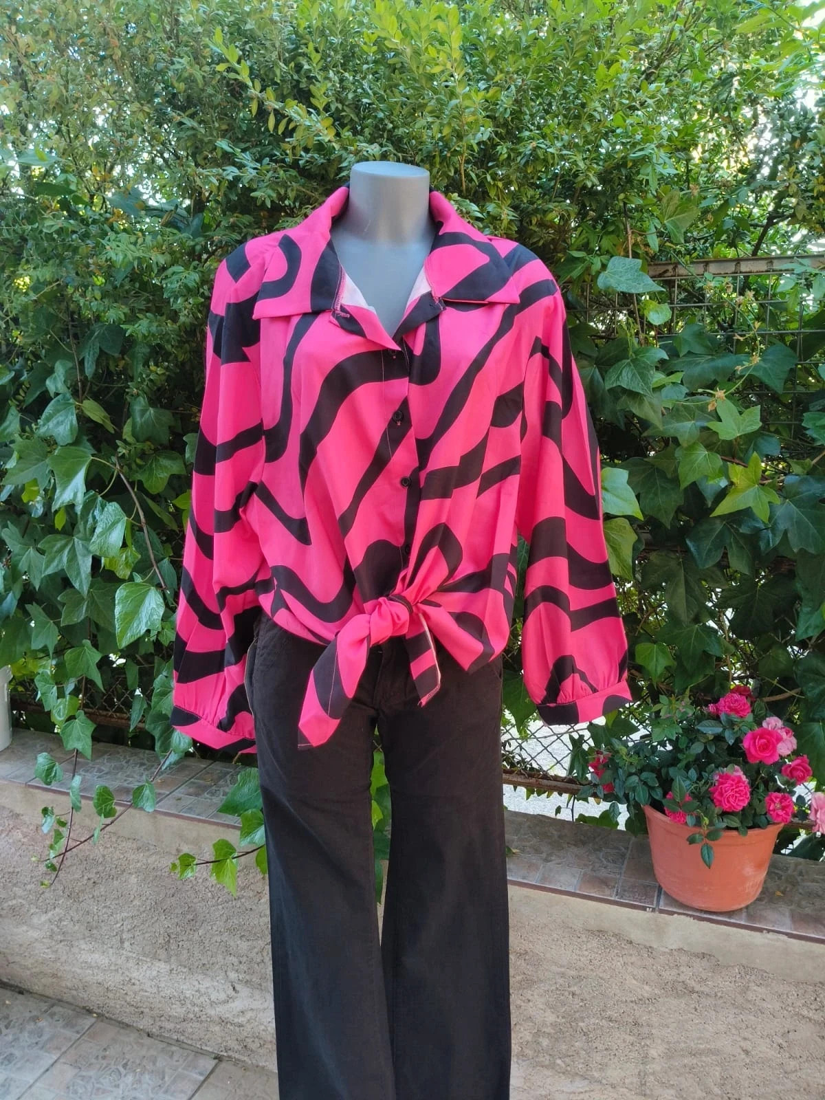 Camisa Fluida Estampada Rosa y Negro / Blusa Nudo 🌸