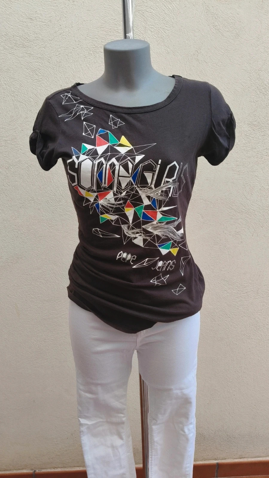 Camiseta Pepe Jeans "Some Girls" - Estilo Retro/Gráfico 🌈