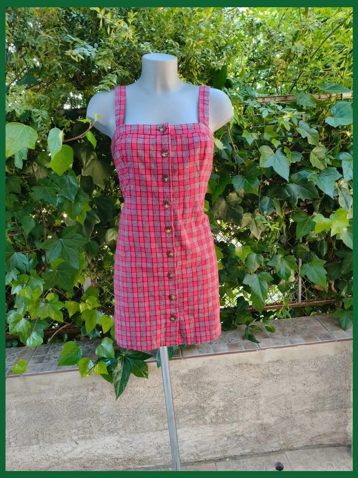 Vestido Mini a Cuadros Rojo Hollister - Talla S 🌈