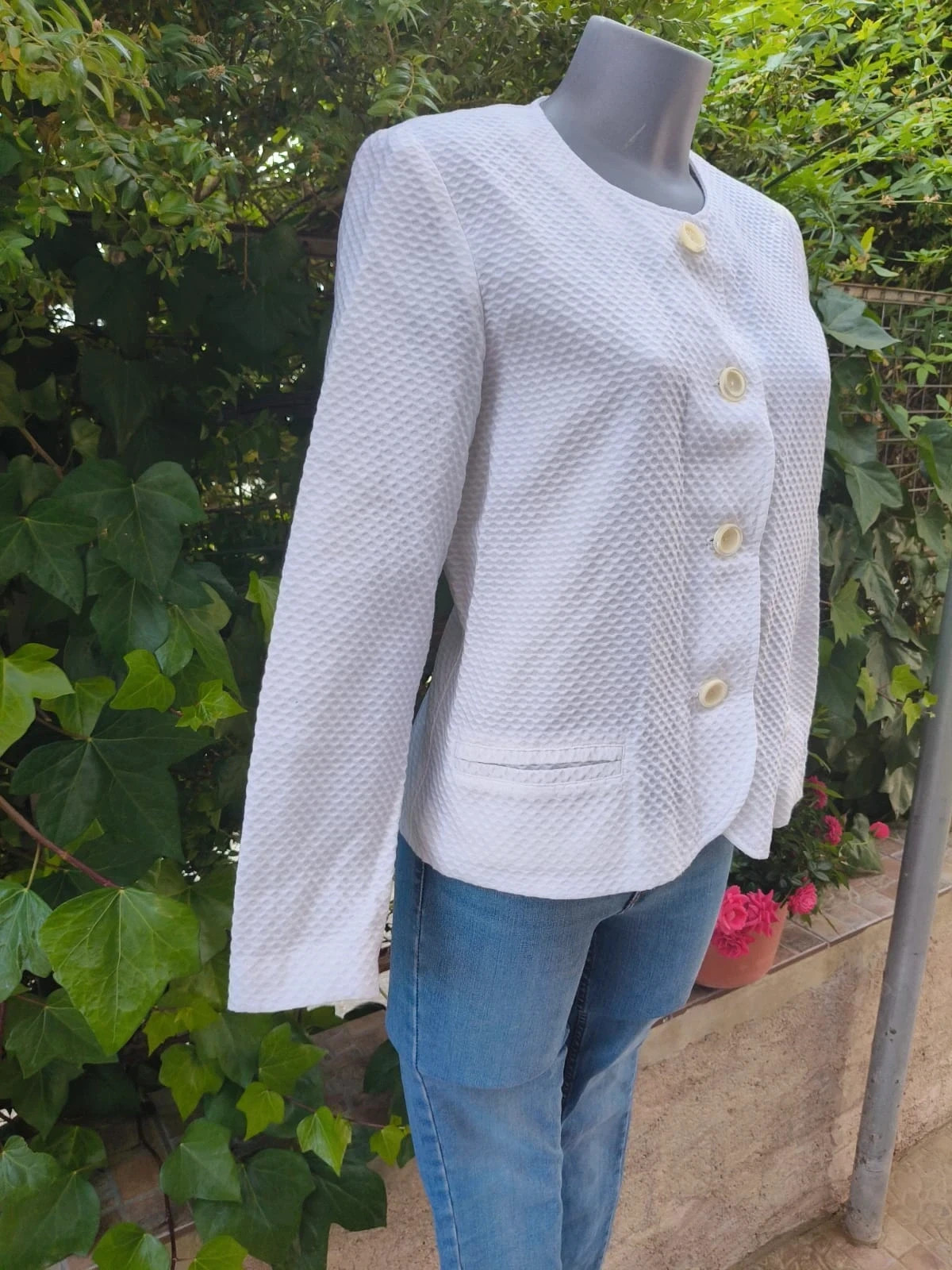 Chaqueta Blazer Blanca Texturizada (Estilo Seersucker / Piqué) Hermosa chaqueta 🌈 – Vintage Boutique – taille M / 38 / 10 2