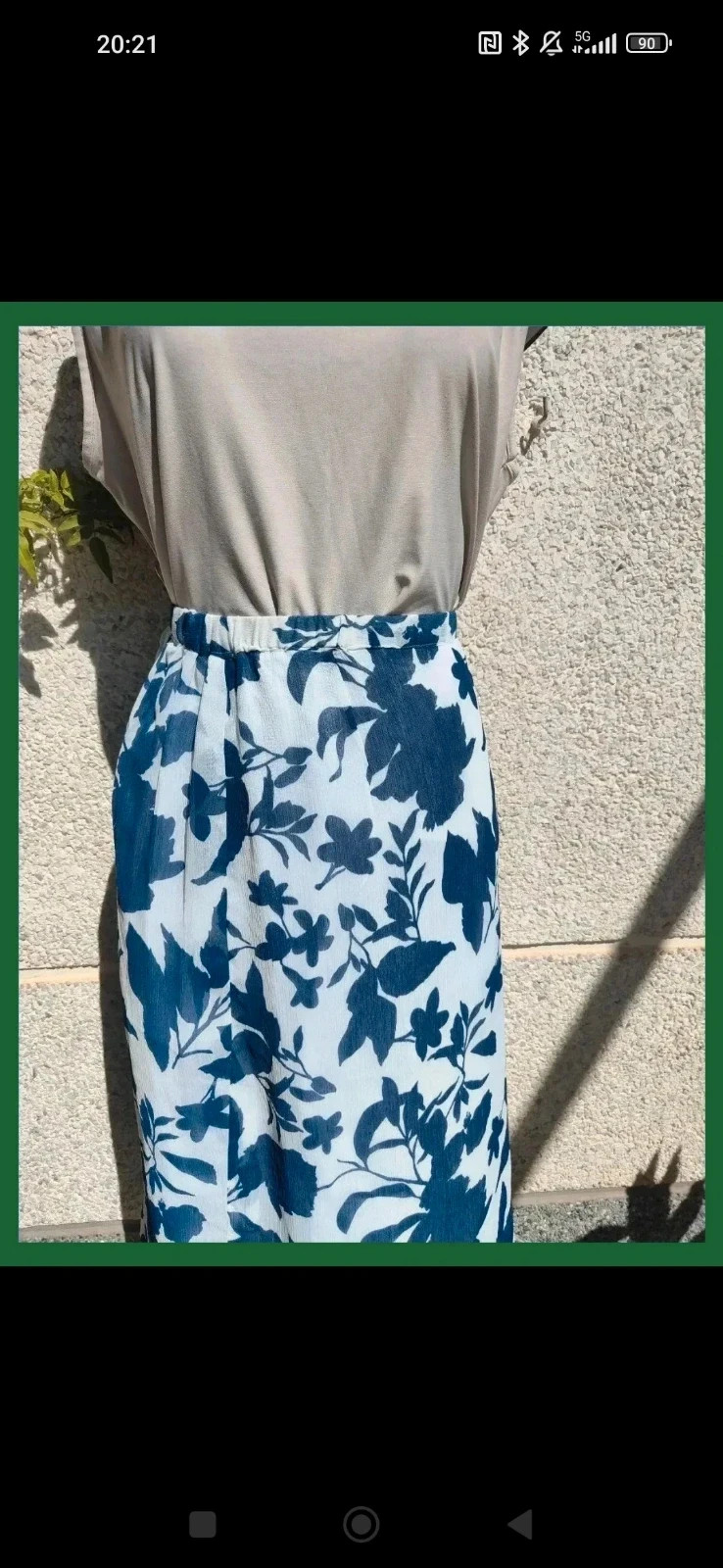 Falda Midi con Estampado Floral Azul y Blanco 🤍 – La Boutique – taille XL / 42 / 14 2