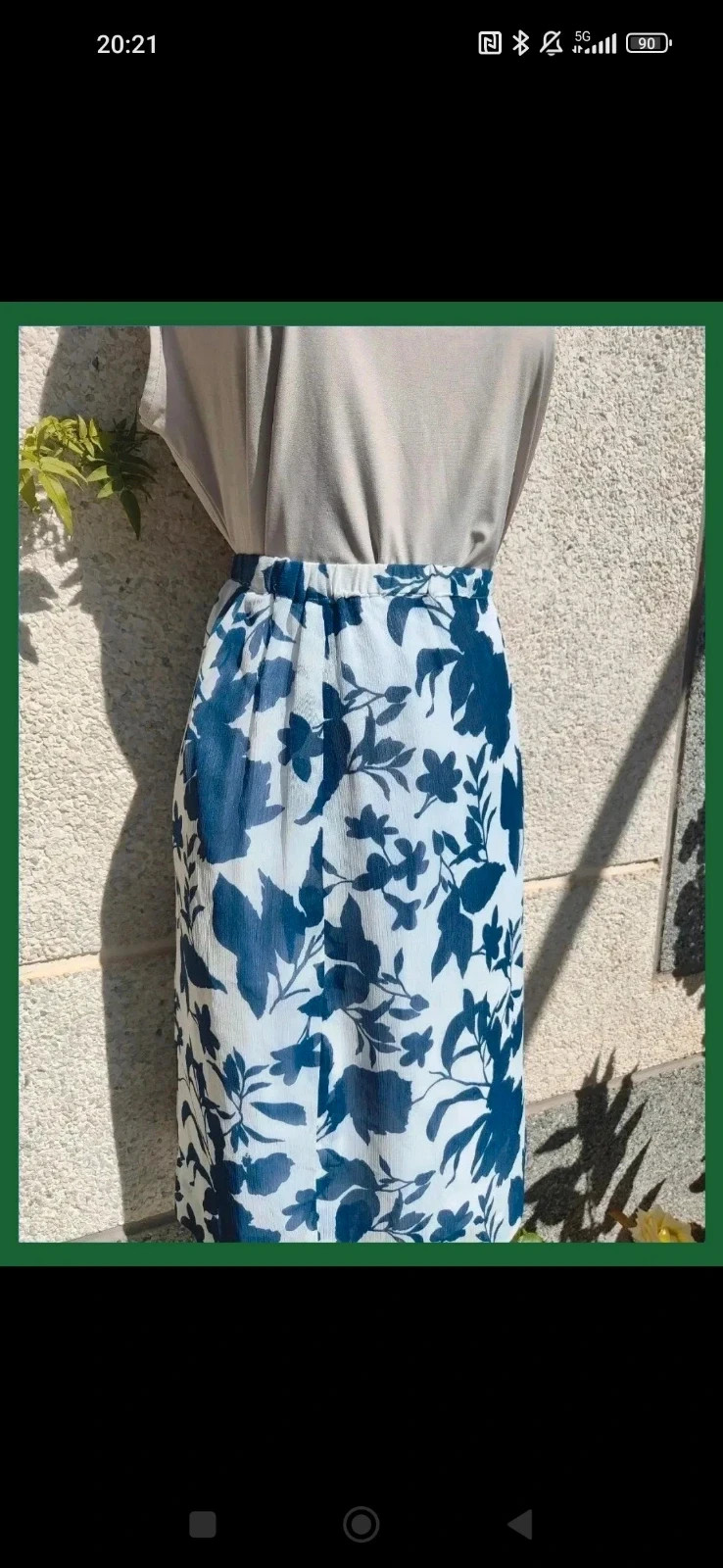Falda Midi con Estampado Floral Azul y Blanco 🤍 – La Boutique – taille XL / 42 / 14 4