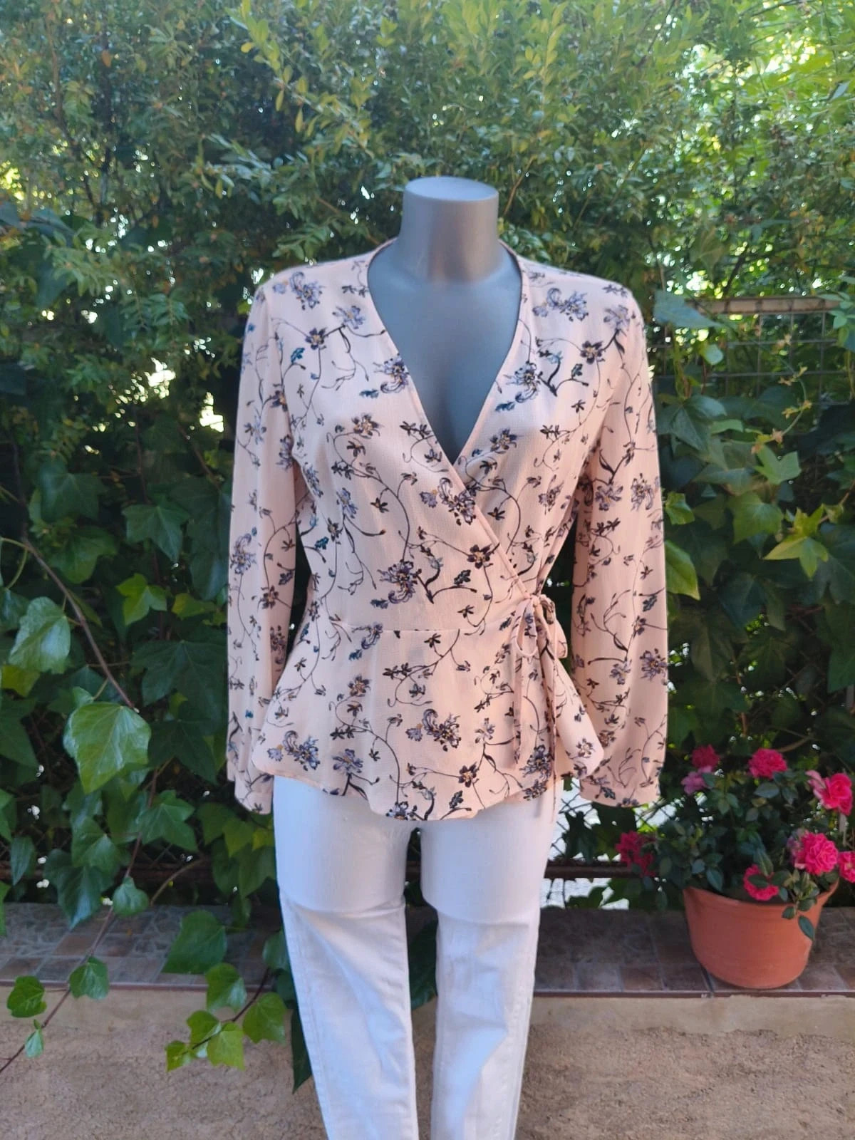 Blusa Cruzada de Flores / Primark (Talla 40) 🌈 – Primark – taille L / 40 / 12