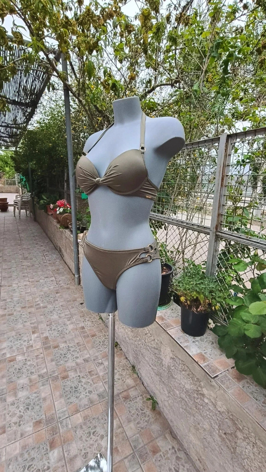 Bikini Elegante Verde Oliva – Efecto Satinado 🌈 – La Boutique – taille S / 36 / 8 3